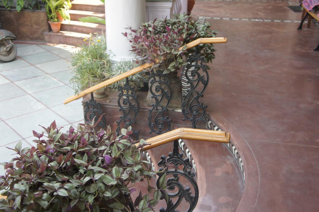 Sirohi House New Delhi Bagian luar foto